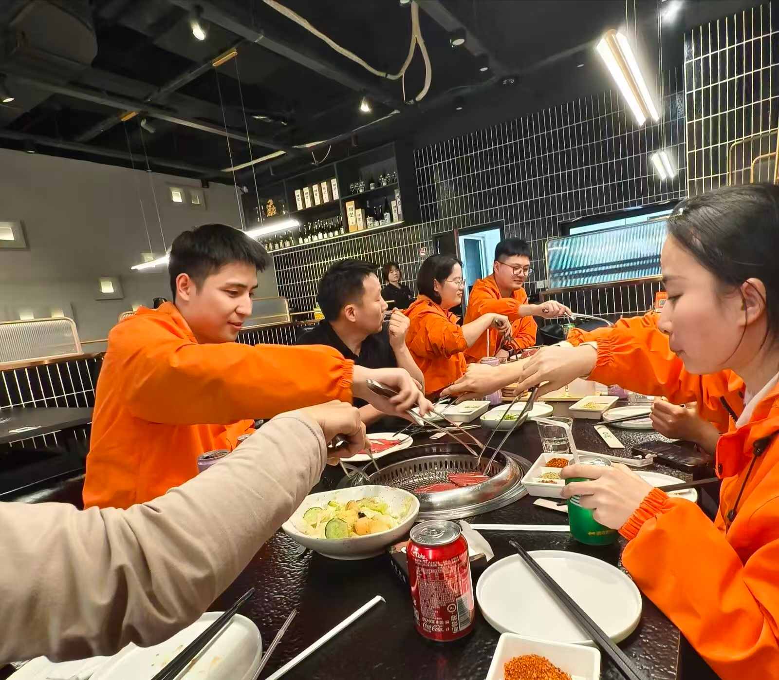 Jamoa qurish faoliyati Zhejiang SEAVERga uy qahva mashinasini ilmiy-tadqiqot va ishlab chiqarishni optimallashtirishga qanday yordam beradi? Jamoa qurish faoliyati Zhejiang SEAVERga uy qahva mashinasini ilmiy-tadqiqot va ishlab chiqarishni optimallashtirishga qanday yordam beradi?